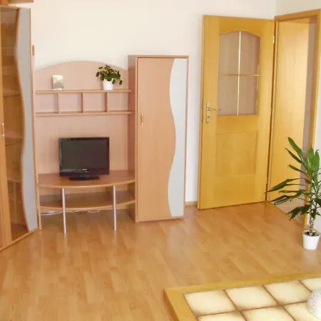 Apartmanovy Dum * Jindřichŭv Hradec